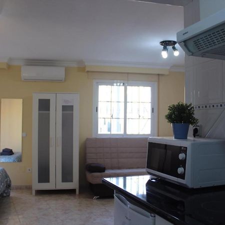 Nice And New Studio With Balcony Close To The City 2ºb Malaga Bagian luar foto